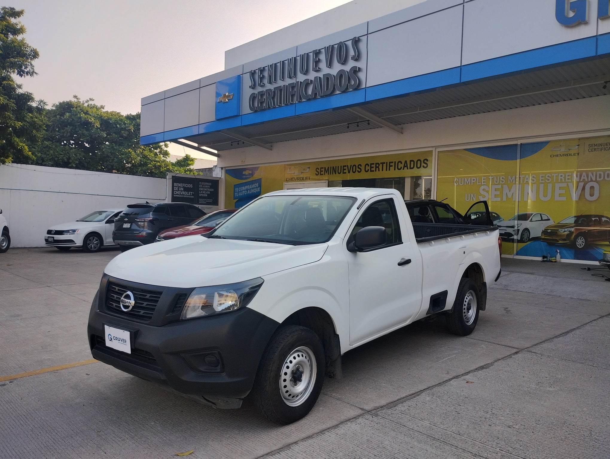 NISSAN PICKUP NP 300 CABINA REGULAR 2020 gruvermx