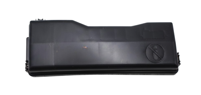 Foto de TAPA DE CAJA DE RELEVADORES Y FUSIBLES - 1