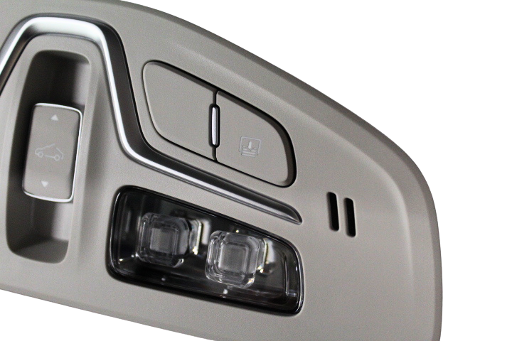 Foto de LUZ INTERIOR DE TECHO - CONJUNTO DE PLAFÓN - 2