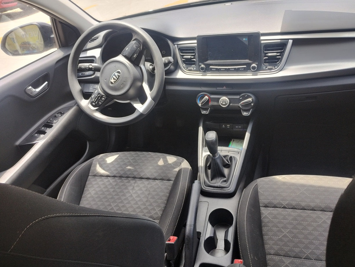 Kia Rio Sedan Lx Manual Negro 2020