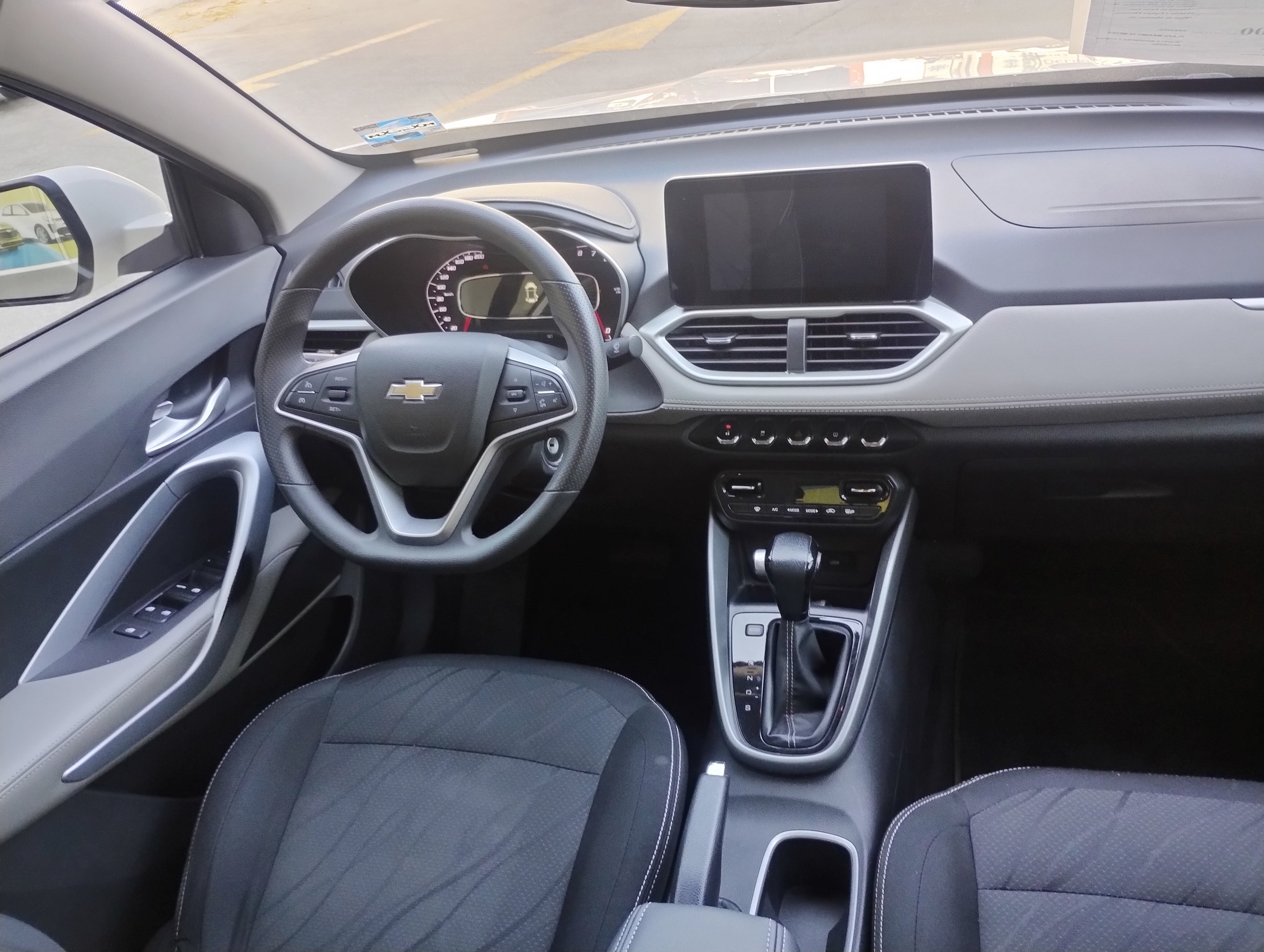 GROOVE SUV AUT. 2022