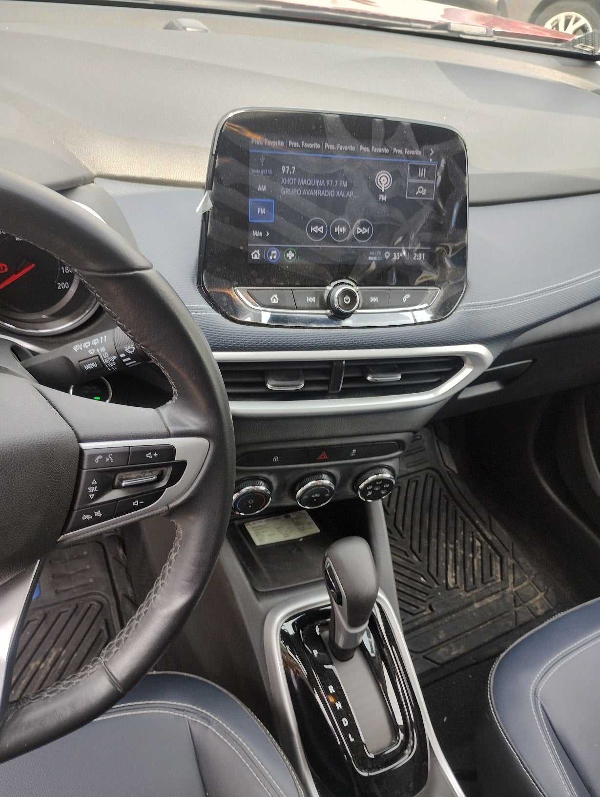 TRACKER SUV PAQ. M PREMIER