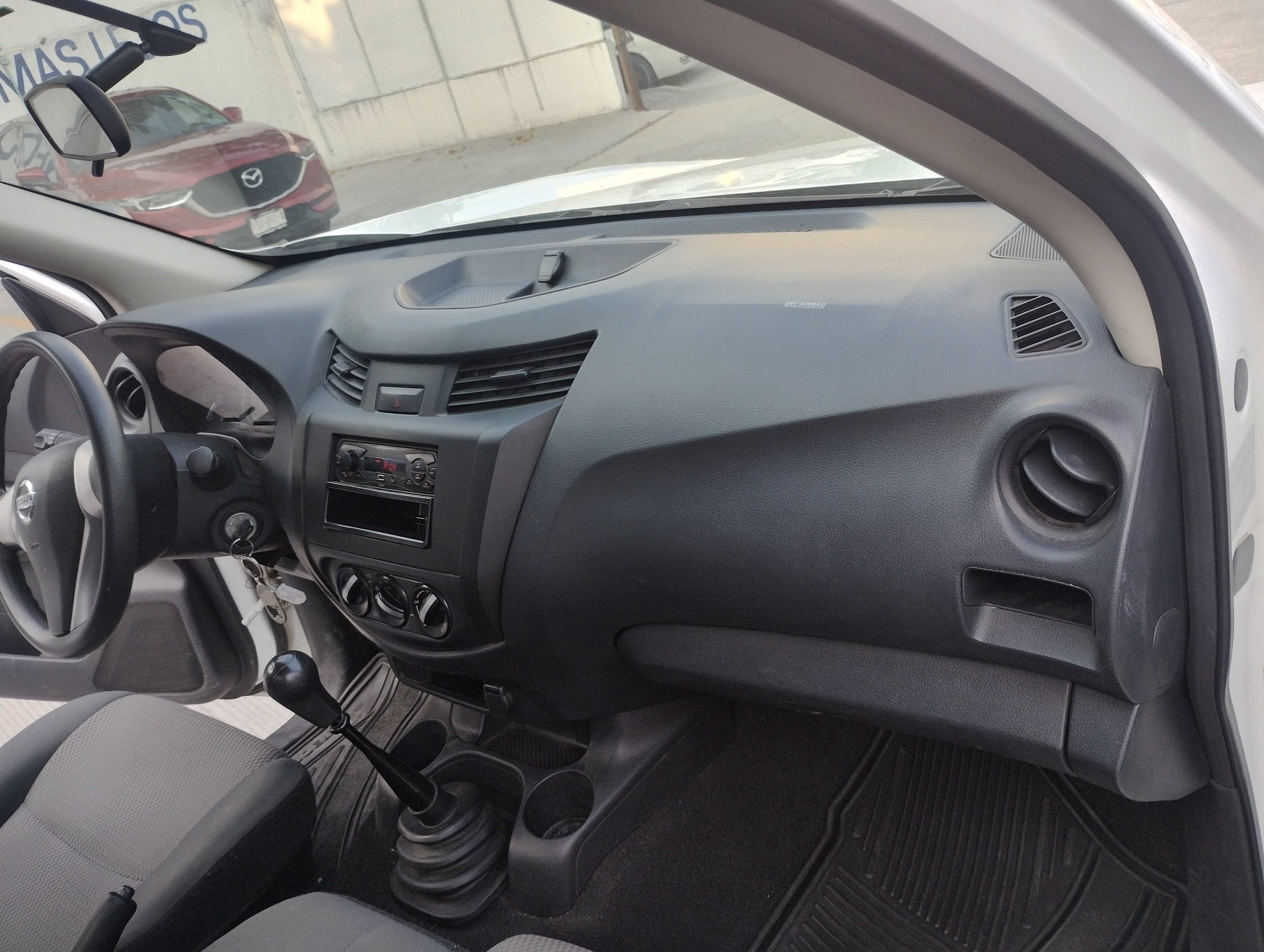 NISSAN PICKUP NP 300 CABINA REGULAR 2020 gruvermx