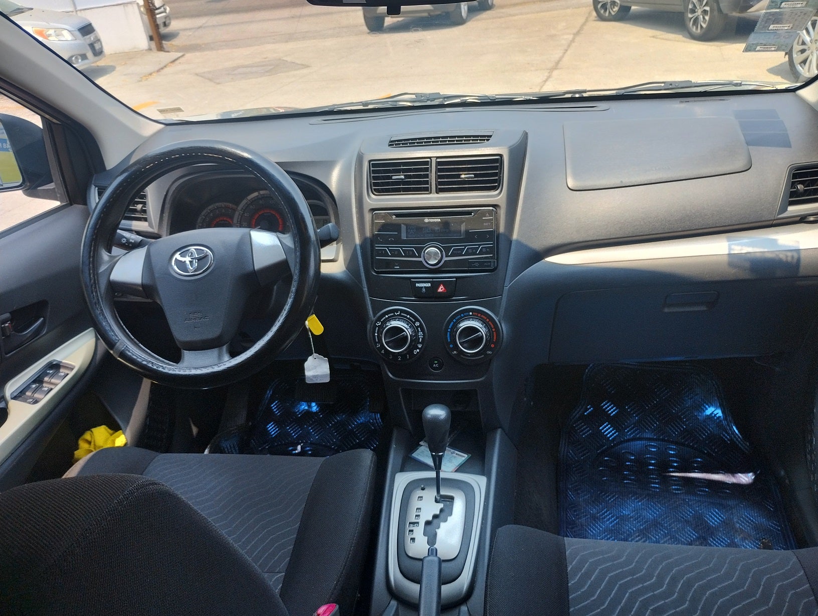 TOYOTA AVANZA PREMIER LE AUTOMATICA 2019 gruvermx