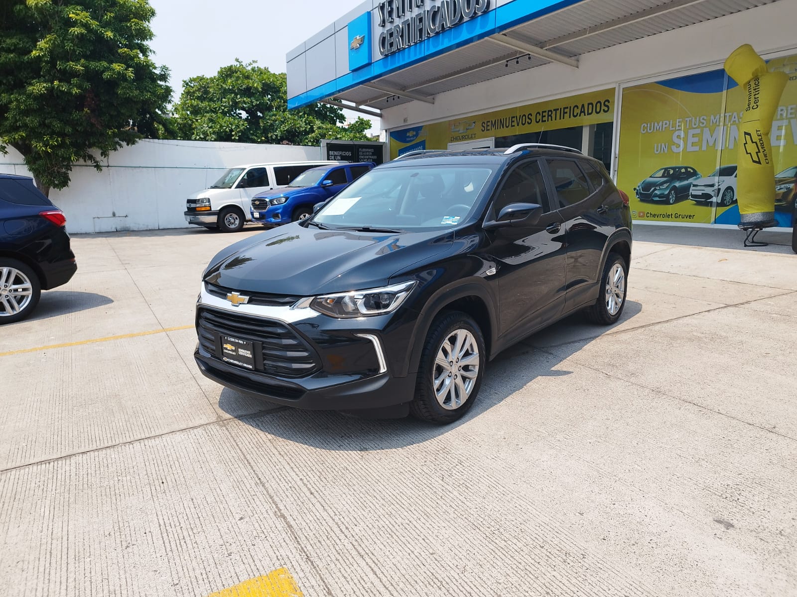 TRACKER NEGRA SUV PAQ. C LT AUTOMATICA 2021 gruvermx