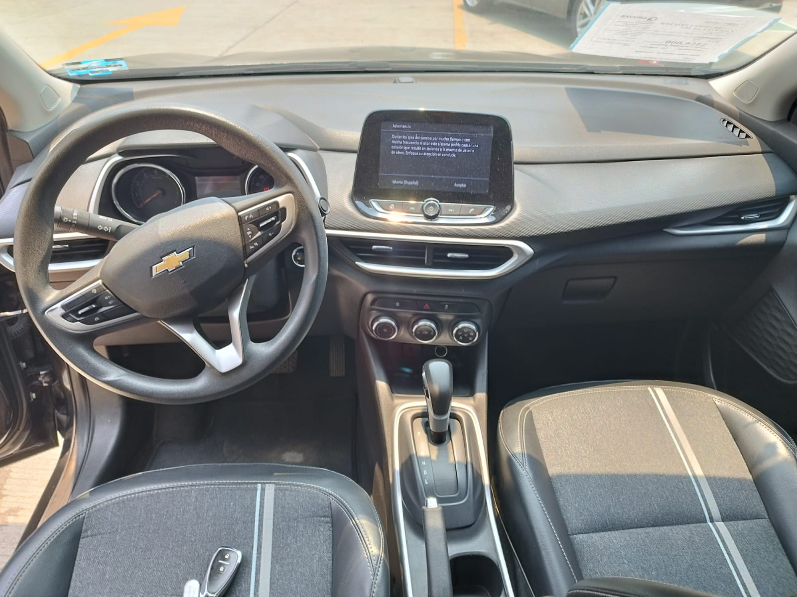 TRACKER NEGRA SUV PAQ. C LT AUTOMATICA 2021 gruvermx